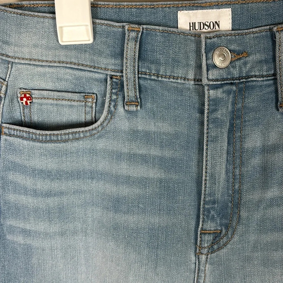 Hudson Noa Light Wash Denim - Picture 2 of 9